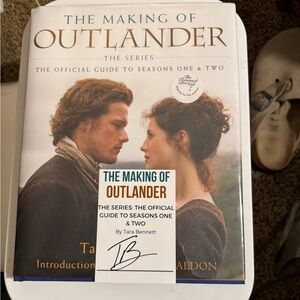 Outlander Series Guide Book